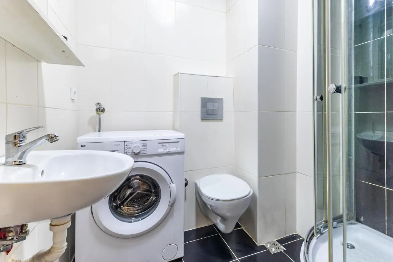 Cozy And Modern Studio With City View In Atasehir Istanbul